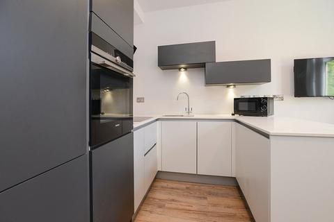 2 bedroom flat to rent, Park Suites, Nottingham NG7