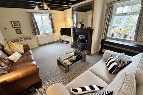 2 bedroom cottage for sale, Segurinside, Llandudno Junction