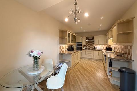 2 bedroom property to rent, Golf Open 2026 - Queens Road, Southport - Sleeps Four