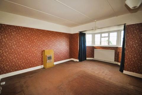 3 bedroom detached house for sale, Great Tattenhams, Epsom