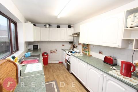 3 bedroom semi-detached house for sale, Bertha Road, Rochdale OL16