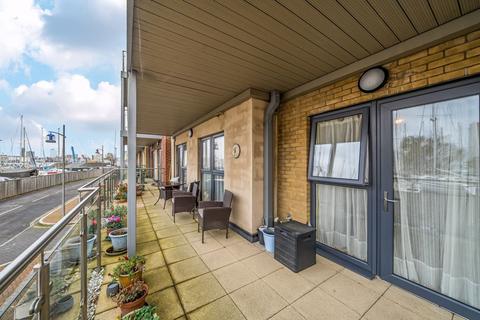 2 bedroom retirement property for sale, Harbour Road, Gosport PO12
