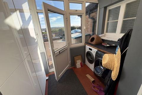 3 bedroom detached house to rent, Fairbrook Farmhouse, Hernill