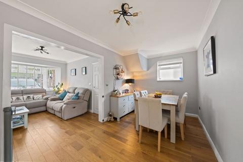 3 bedroom end of terrace house for sale, Merrilands Road, Worcester Park
