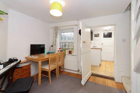2 bedroom terraced house for sale, King Street, Tring