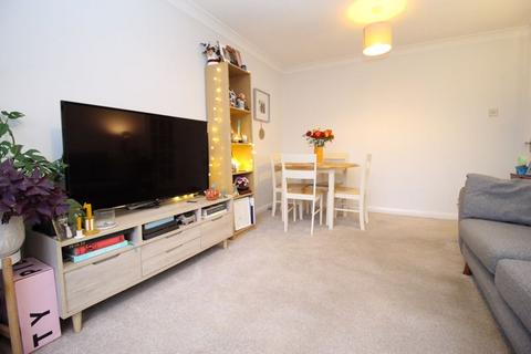 2 bedroom maisonette for sale, Sherborne Way, Southampton SO30