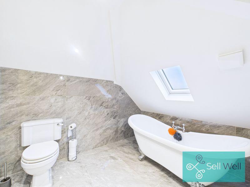 Top-Floor Bathroom