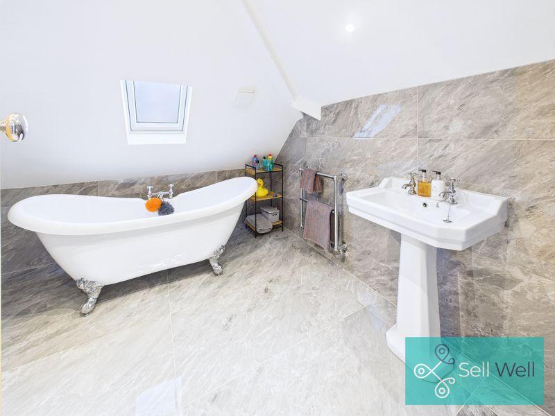Top-Floor Bathroom