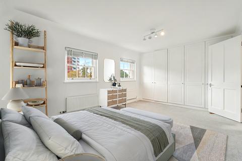 4 bedroom terraced house to rent, Queens Grove, London NW8