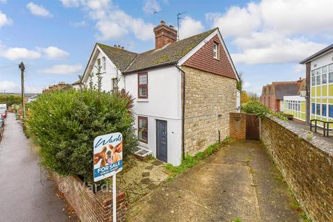 3 bedroom end of terrace house for sale, Loose Road, Maidstone ME15