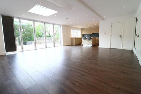 undefined, Edgware HA8