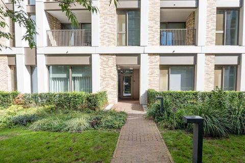 5 Palmer Road, London, SW11 4FX