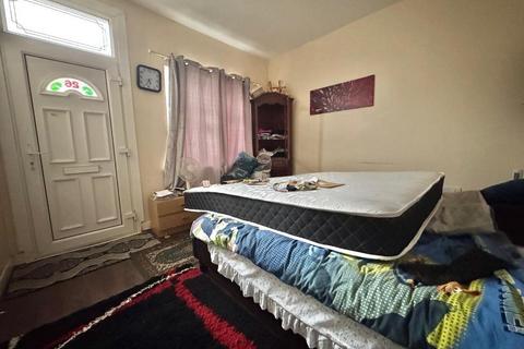 undefined, Florence Road, West Bromwich, West Midlands, B70 6LG