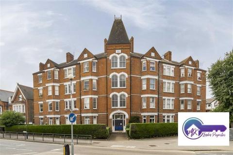 3 bedroom flat to rent, London NW2