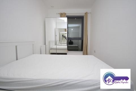 2 bedroom flat to rent, London E14