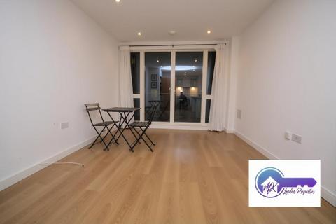 1 bedroom flat to rent, London E3