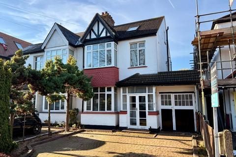 undefined, Westbourne Grove, Westcliff on Sea, Essex, SS0 0PU