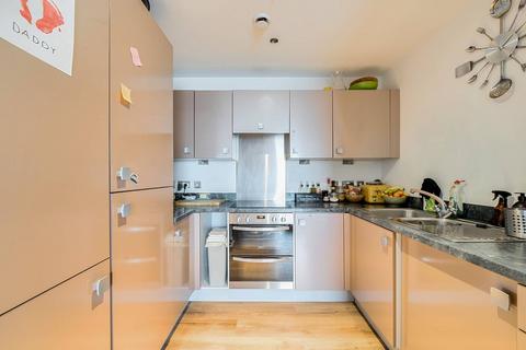 1 bedroom flat for sale, Market Road, Islington, London, N7