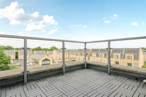 2 bedroom apartment for sale, Well Grove, London