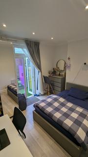 House share to rent, Talgarth Road, West Kensington, London  W14