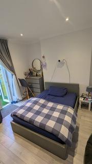 House share to rent, Talgarth Road, West Kensington, London  W14