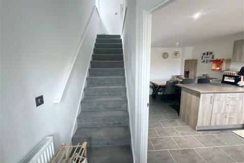 3 bedroom semi-detached house for sale, Winder Avenue, Halfway, Sheffield, S20 4AA