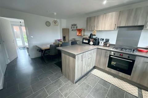 3 bedroom semi-detached house for sale, Winder Avenue, Halfway, Sheffield, S20 4AA