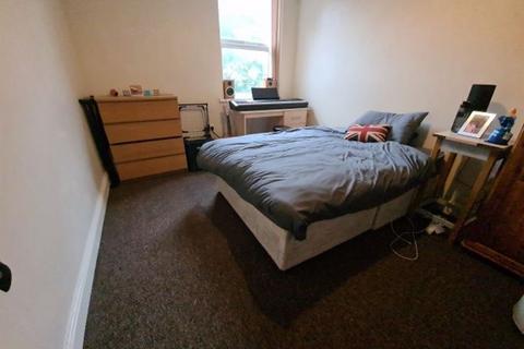 5 bedroom house to rent, Cardigan Road, Leeds LS6