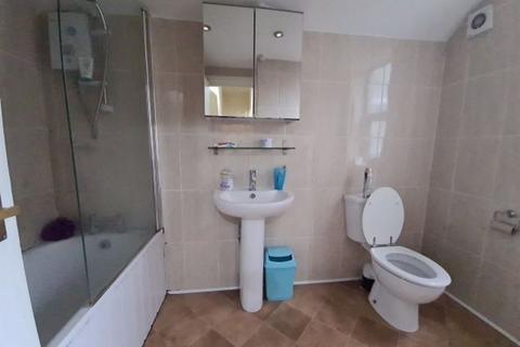 5 bedroom house to rent, Cardigan Road, Leeds LS6