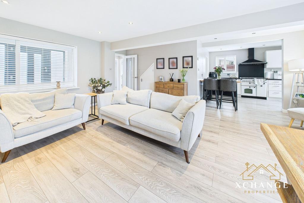 Living/Dining Room