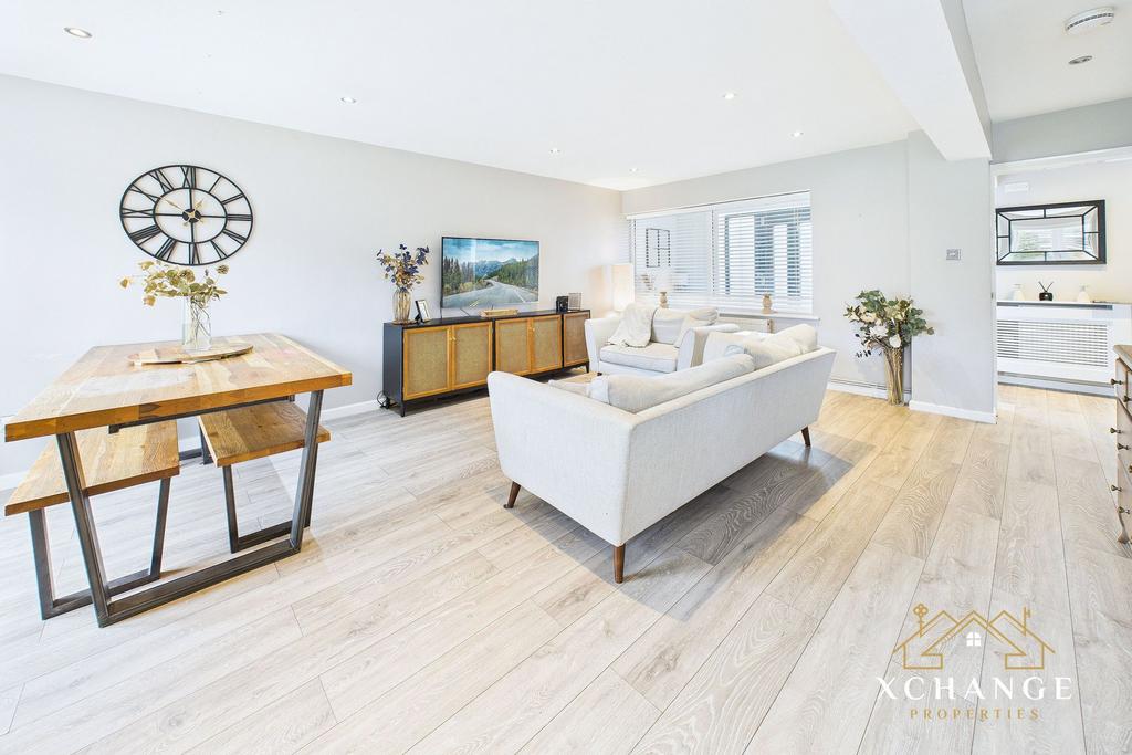 Living/Dining Room