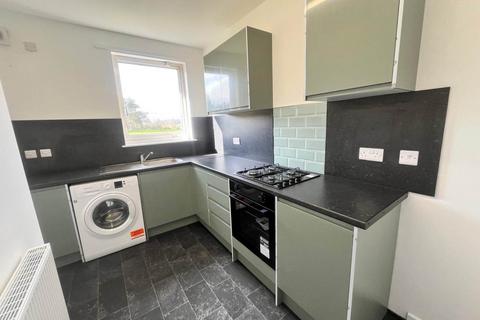 3 bedroom maisonette to rent, 45 Linksfield, ,