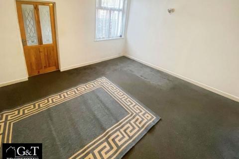 3 bedroom terraced house to rent, Shaw Road, Dudley