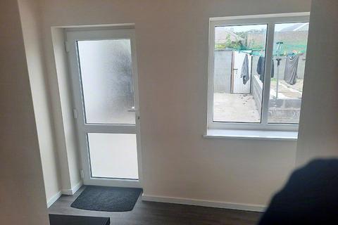 undefined, Room 2