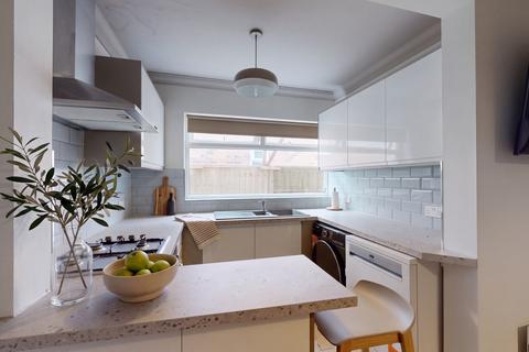 6 bedroom house to rent, Colgate Crescent, Manchester M14