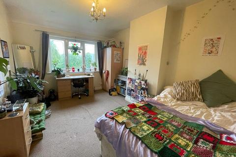 undefined, Birmingham B29