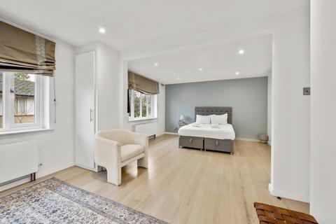undefined, Oak Park Gardens, SW19