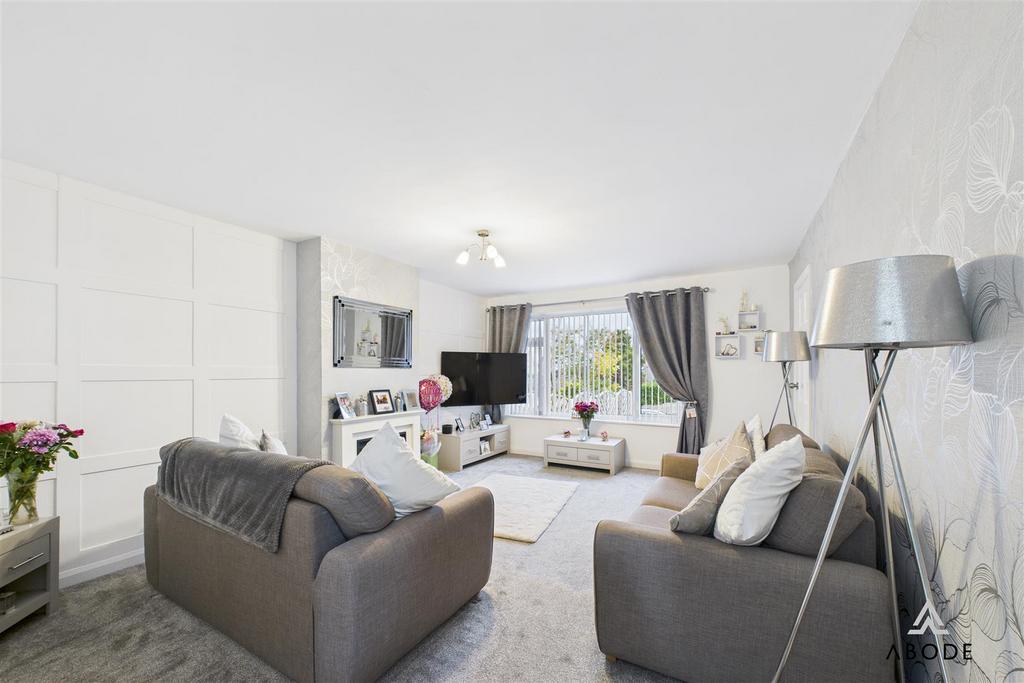 CAM02696 G0-PR0693-STILL007.jpg