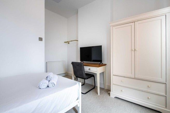 Montpelier-road-ng7-2jw-995296