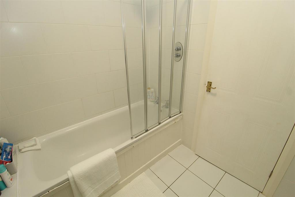 Bath1.JPG