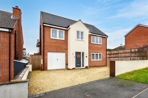 4 bedroom detached house for sale, Stanton Road