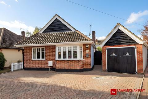 4 bedroom detached bungalow for sale, Princes Avenue, Benfleet, SS7