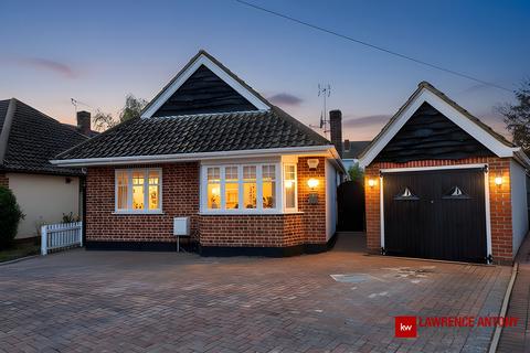 4 bedroom detached bungalow for sale, Princes Avenue, Benfleet, SS7