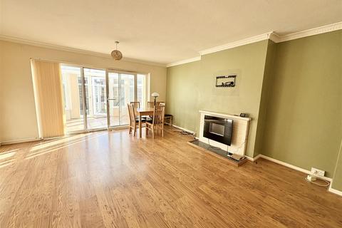 3 bedroom end of terrace house for sale, Winkney Road, Eastbourne