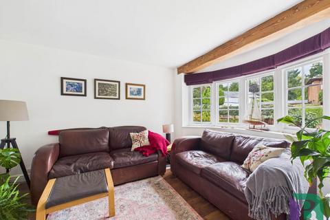 3 bedroom semi-detached house for sale, Church Road, Woburn Sands MK17
