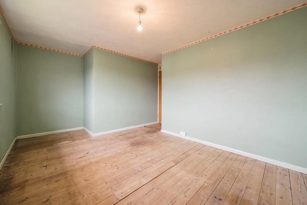 2nd view MASTER BEDROOM.jpg