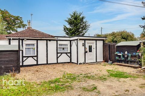 4 bedroom detached bungalow for sale, Dairy Farm Meadow, Clacton-On-Sea