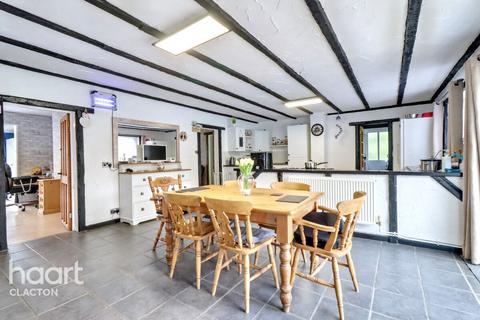 4 bedroom detached bungalow for sale, Dairy Farm Meadow, Clacton-On-Sea