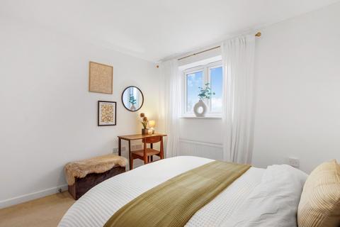 2 bedroom apartment for sale, Bridgland Road, Purfleet RM19