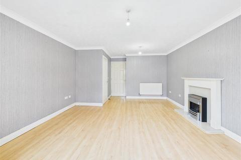 3 bedroom end of terrace house for sale, Philip Larkin Close, Hull